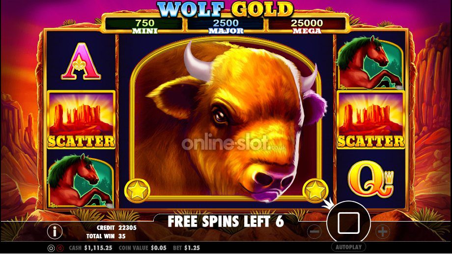 Winning combination with a stack of Wild symbols in Wolf Gold